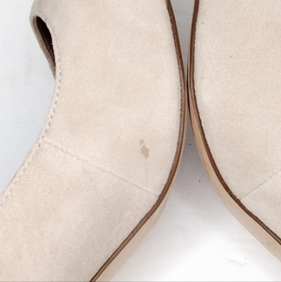 Ann Taylor Women's Nude Suede Strap Pointed Toe Dress Low Kitten Heels Size 11M - Picture 13 of 13